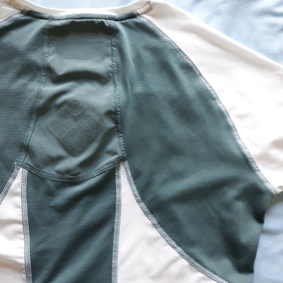 Columbia Omni Freeze White & Green Tee - Picture 8 of 9